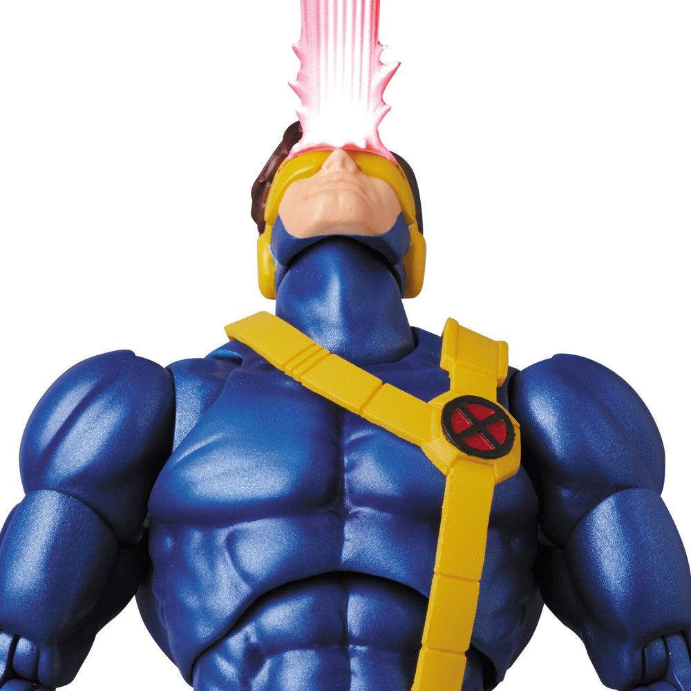 Mafex Cyclops height about 160mm: compact display footprint.