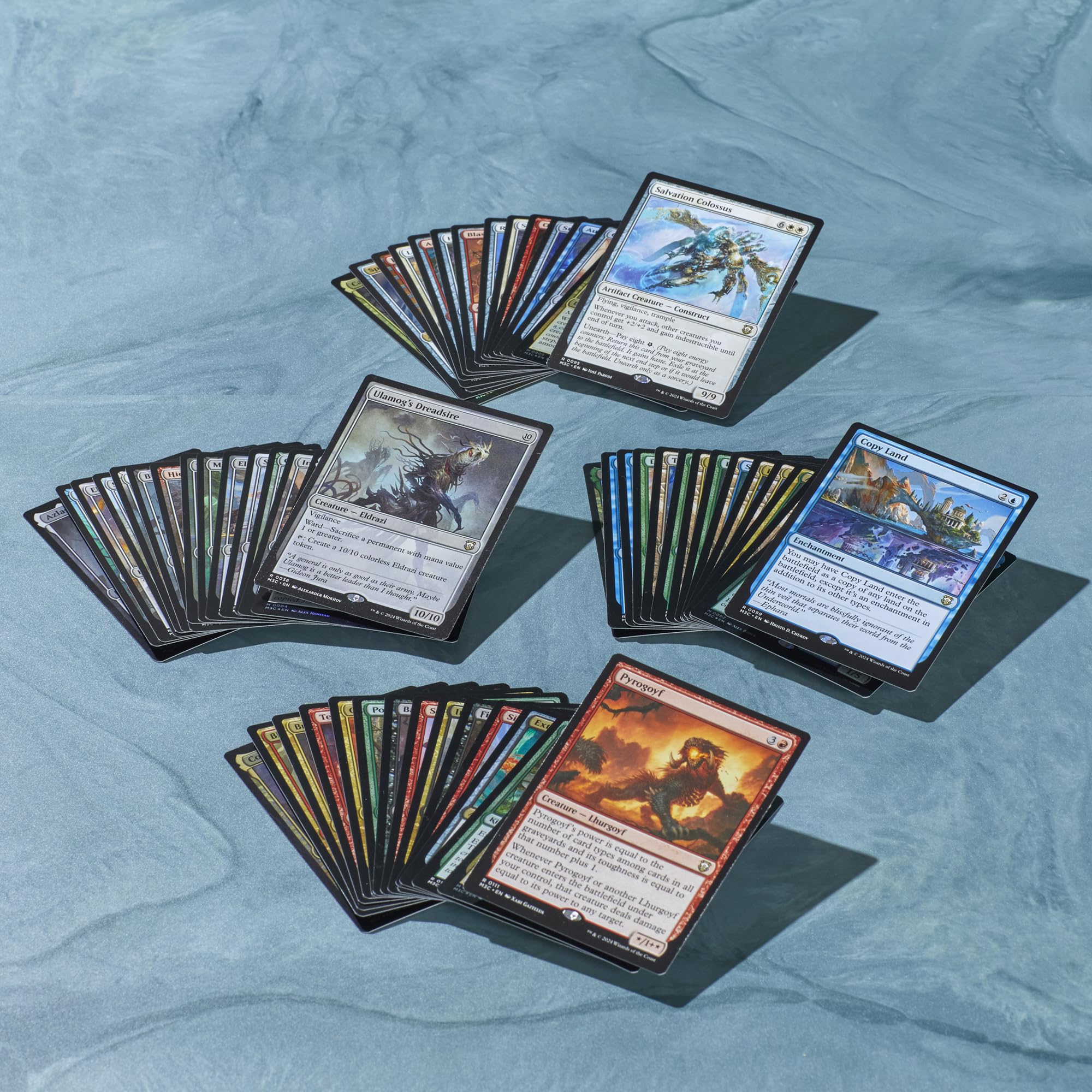 Magic: The Gathering MH3 Foil-etched Display Commander shows premium foil-etched commander border.