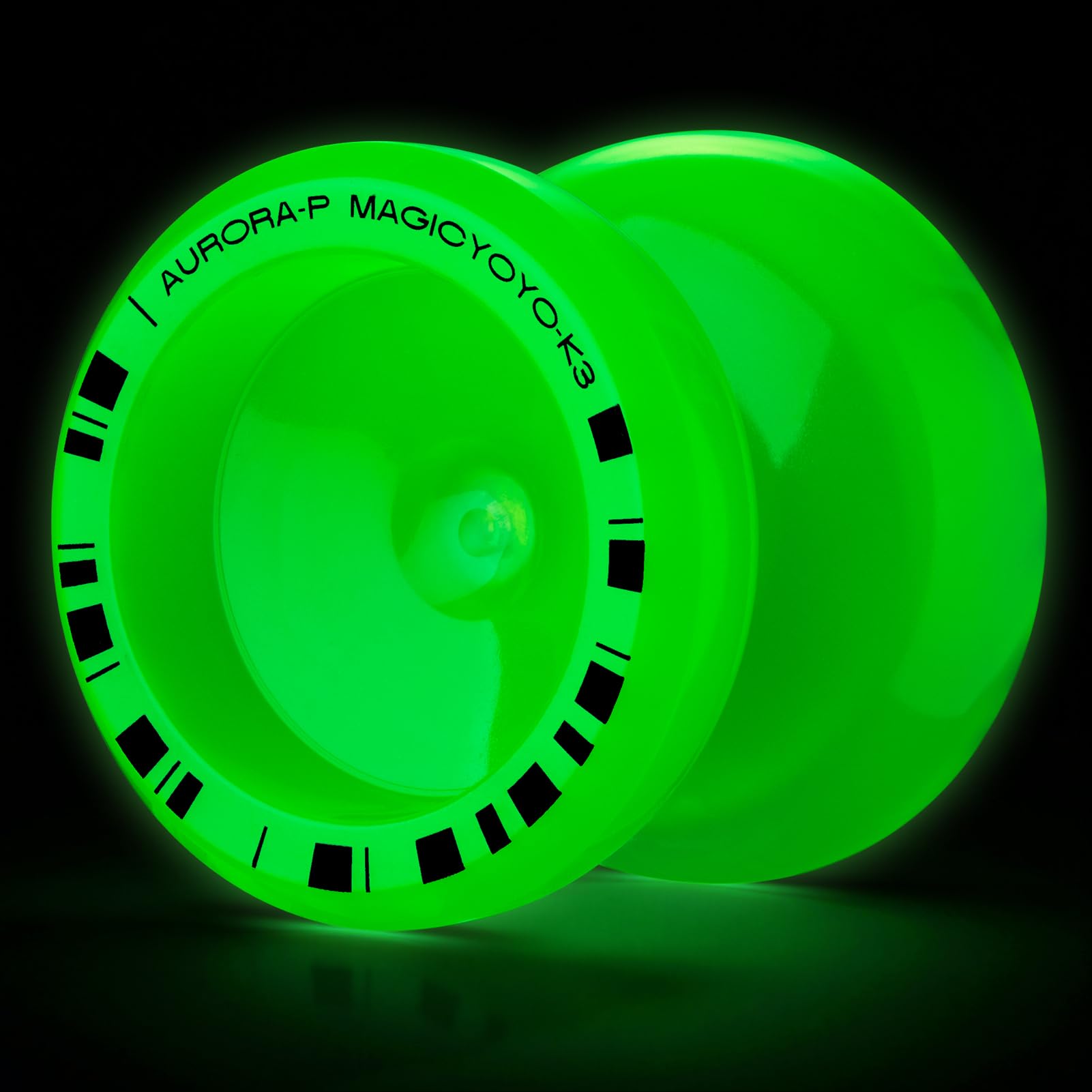 MAGICYOYO K3 Aurora-P glows bright green for vivid dusk play and indoor practice.