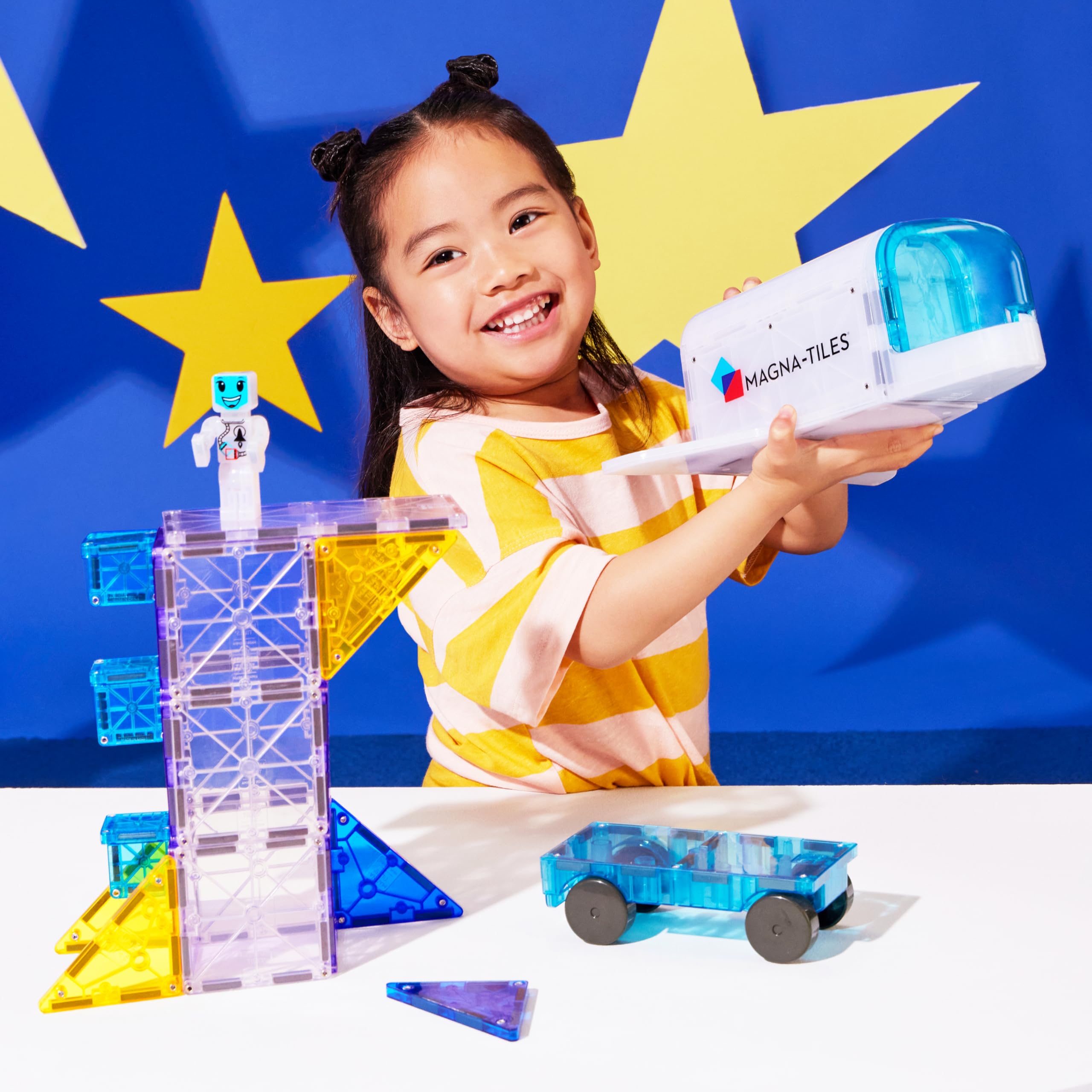 MAGNA-TILES Space Figure adds character to builds, sparking storytelling during space adventures.