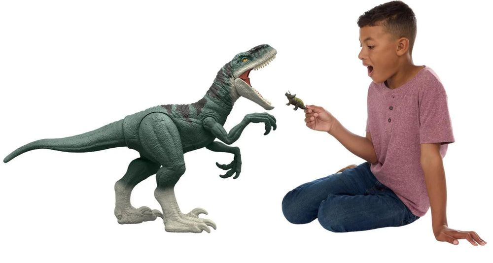 MAGNETOE Jurassic mini Triceratops figure adds species for storytelling.
