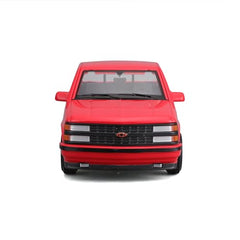 Maisto 1:24 Chevrolet 454 SS red body detail highlighting chrome accents