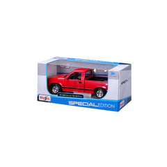 Maisto 1:24 Chevrolet 454 SS red front view capturing bold grille