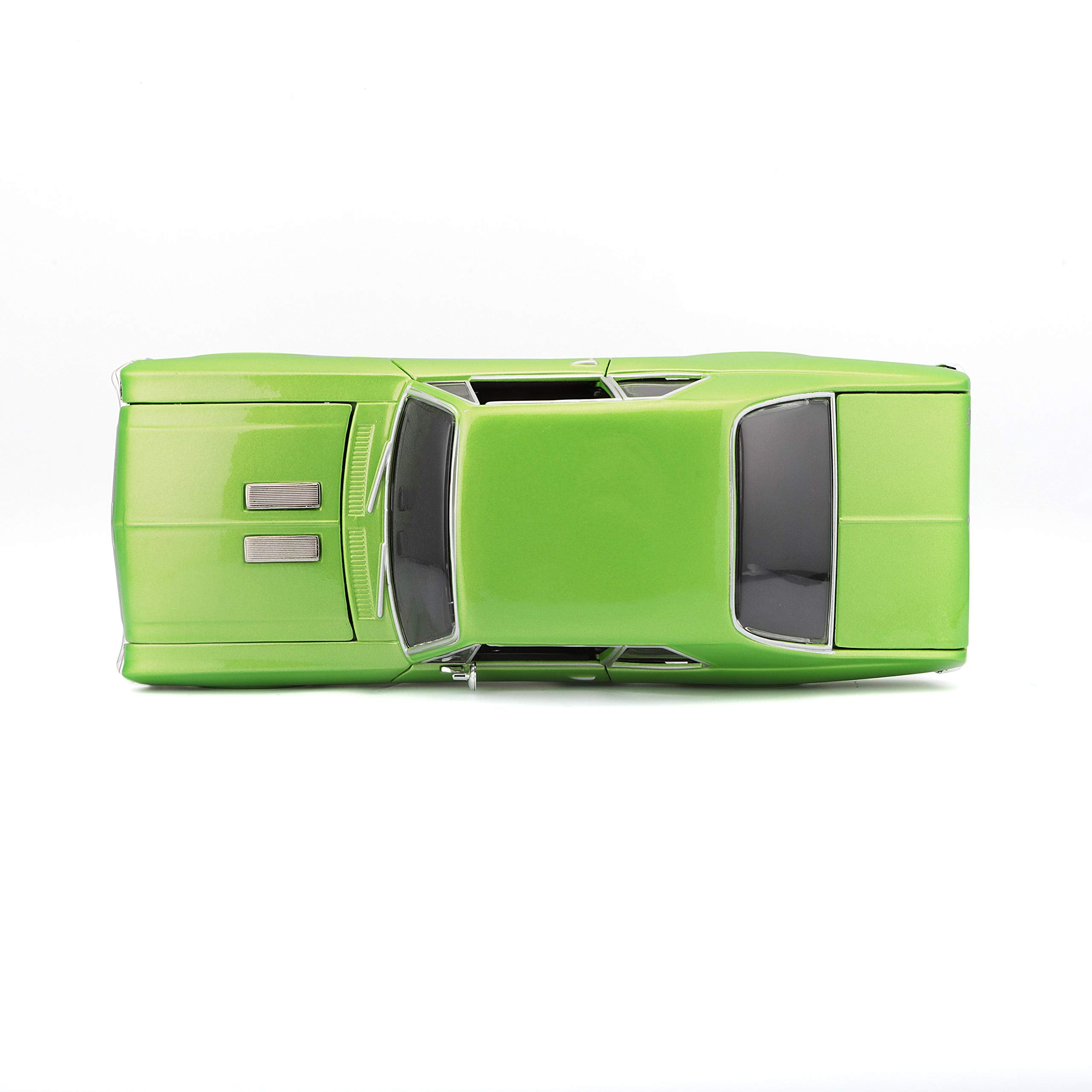 Maisto 1:24 Nova SS green open trunk reveal.