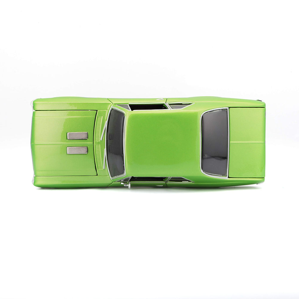 Maisto 1:24 Nova SS green open trunk reveal.