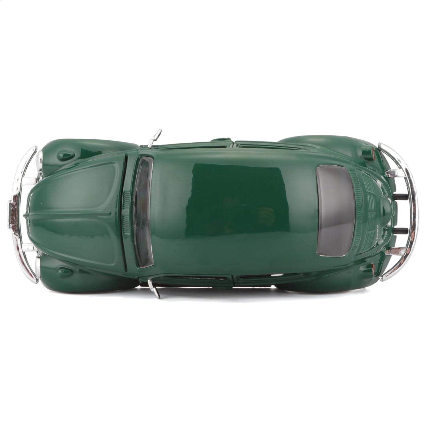 Maisto 1:24 SE Beetle, detailed chassis shot, accurate scale craftsmanship