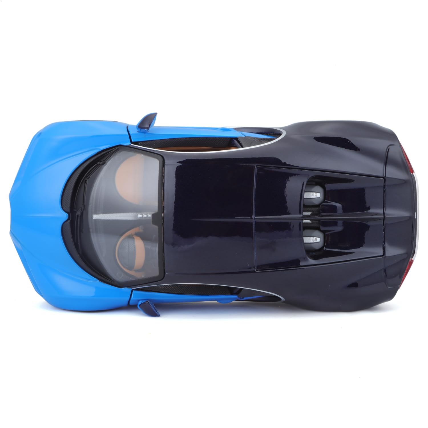 Maisto 1:24 Bugatti Chiron packaging weighs 1.17 pounds, easy to store.