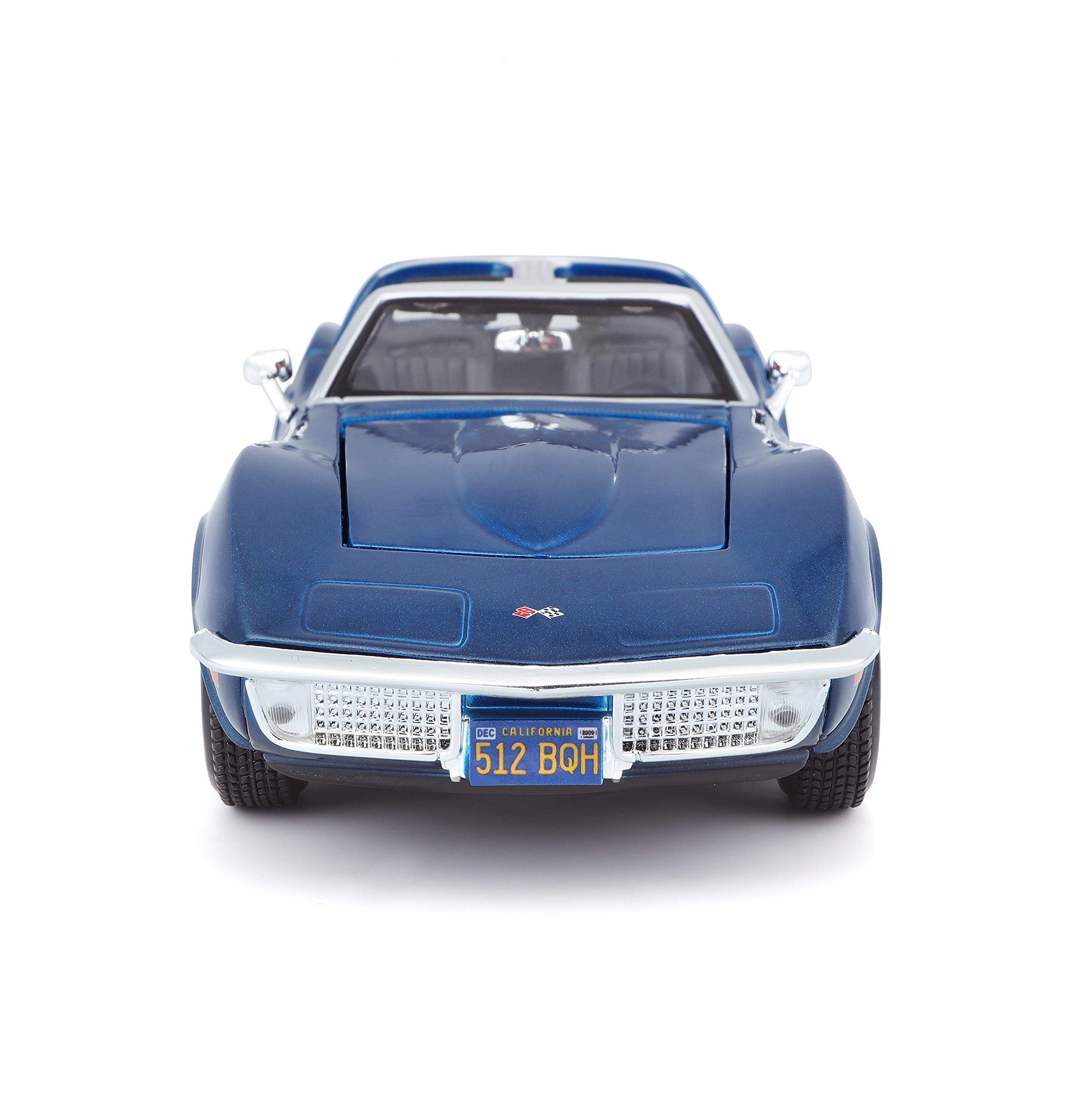 Maisto Corvette blue scale-1-24 reference for collectible sizing.