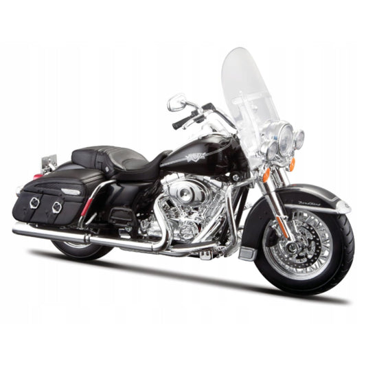 Maisto Harley-Davidson Road King Classic 2013 1:12 die-cast finish highlights precise detailing for collectors.
