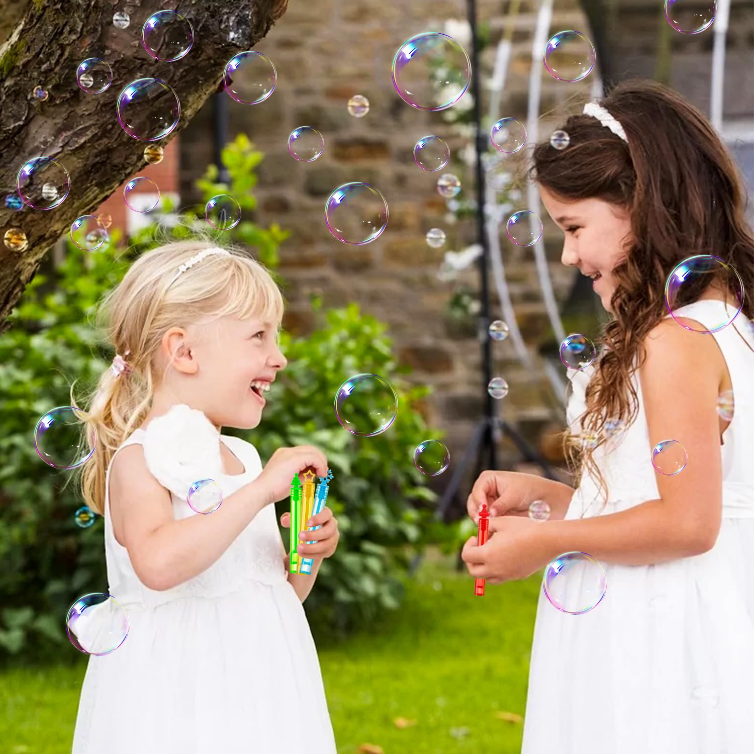 Malhaii star design bubbles brighten goody bags and holiday celebrations