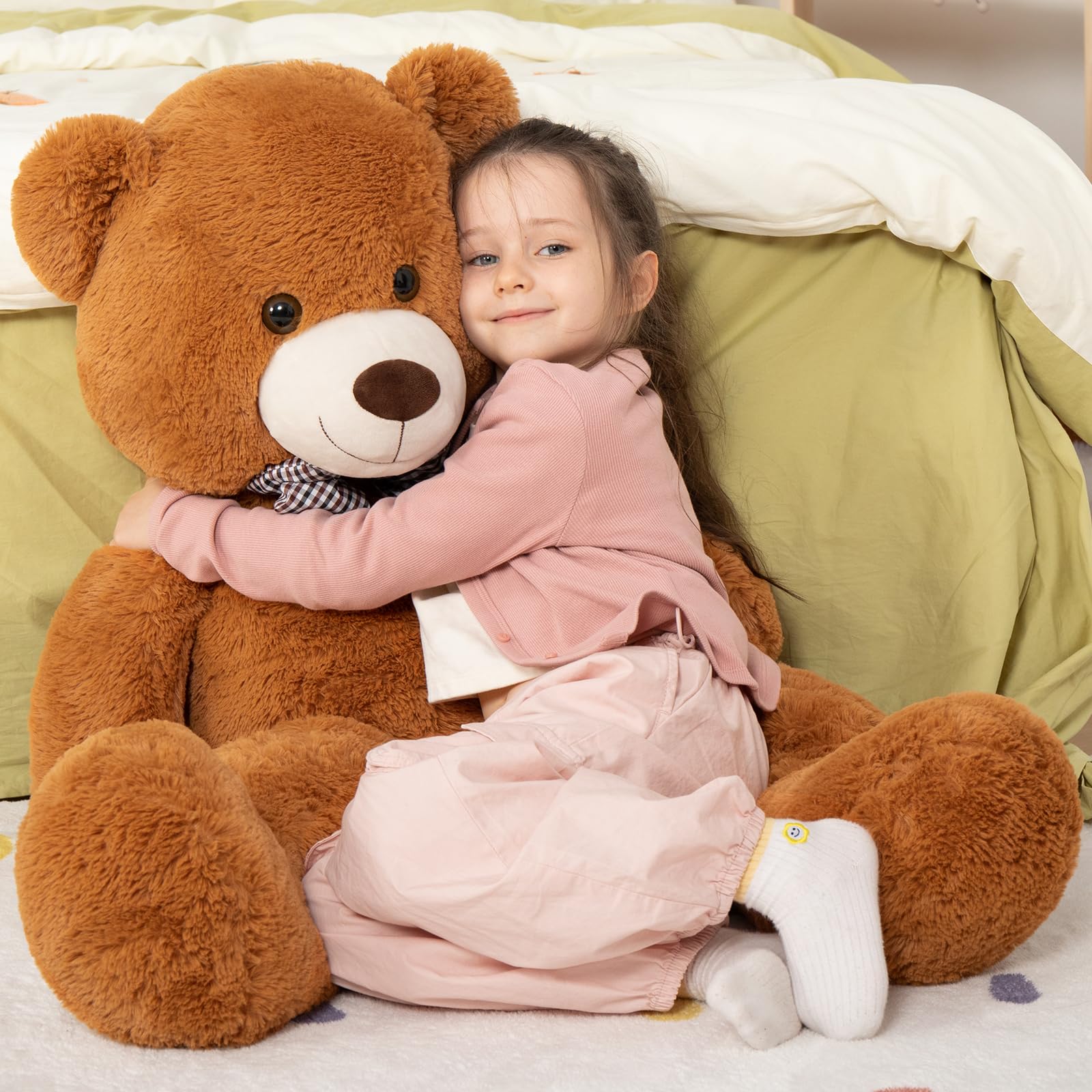 MaoGoLan birthday party teddy plush adds instant charm and photo-worthy moments.