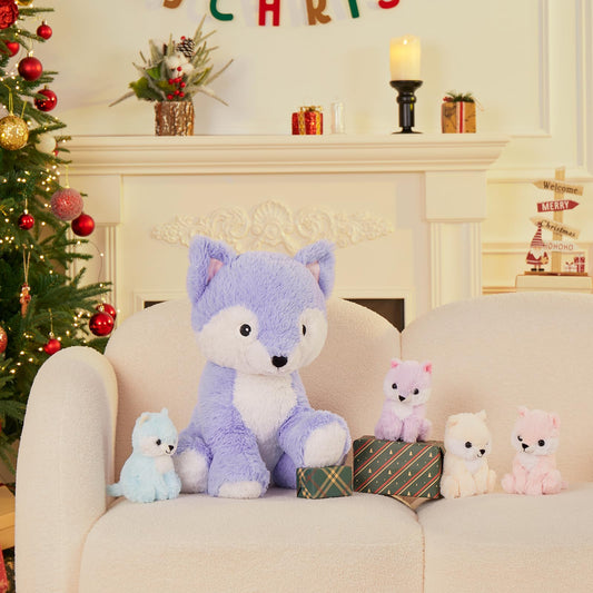 MaoGoLan baby fox plushes inside the mom fox for storytelling and nurturing play.