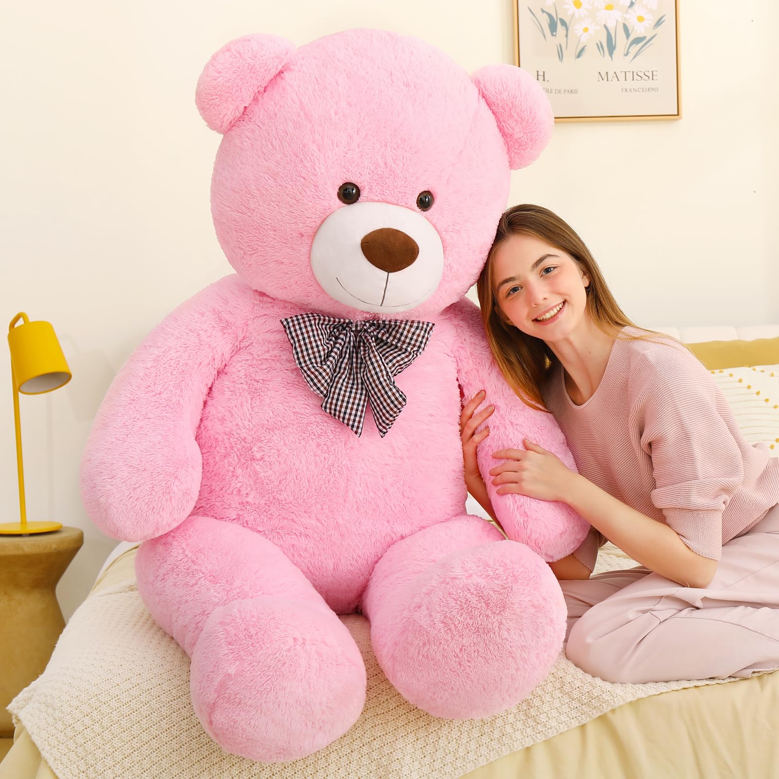 MaoGoLan giant pink teddy bear cuddling pose, perfect gift for loved ones