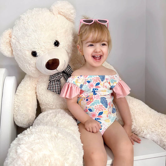 MaoGoLan teddy bear close-up fur texture highlighting softness and plush quality.