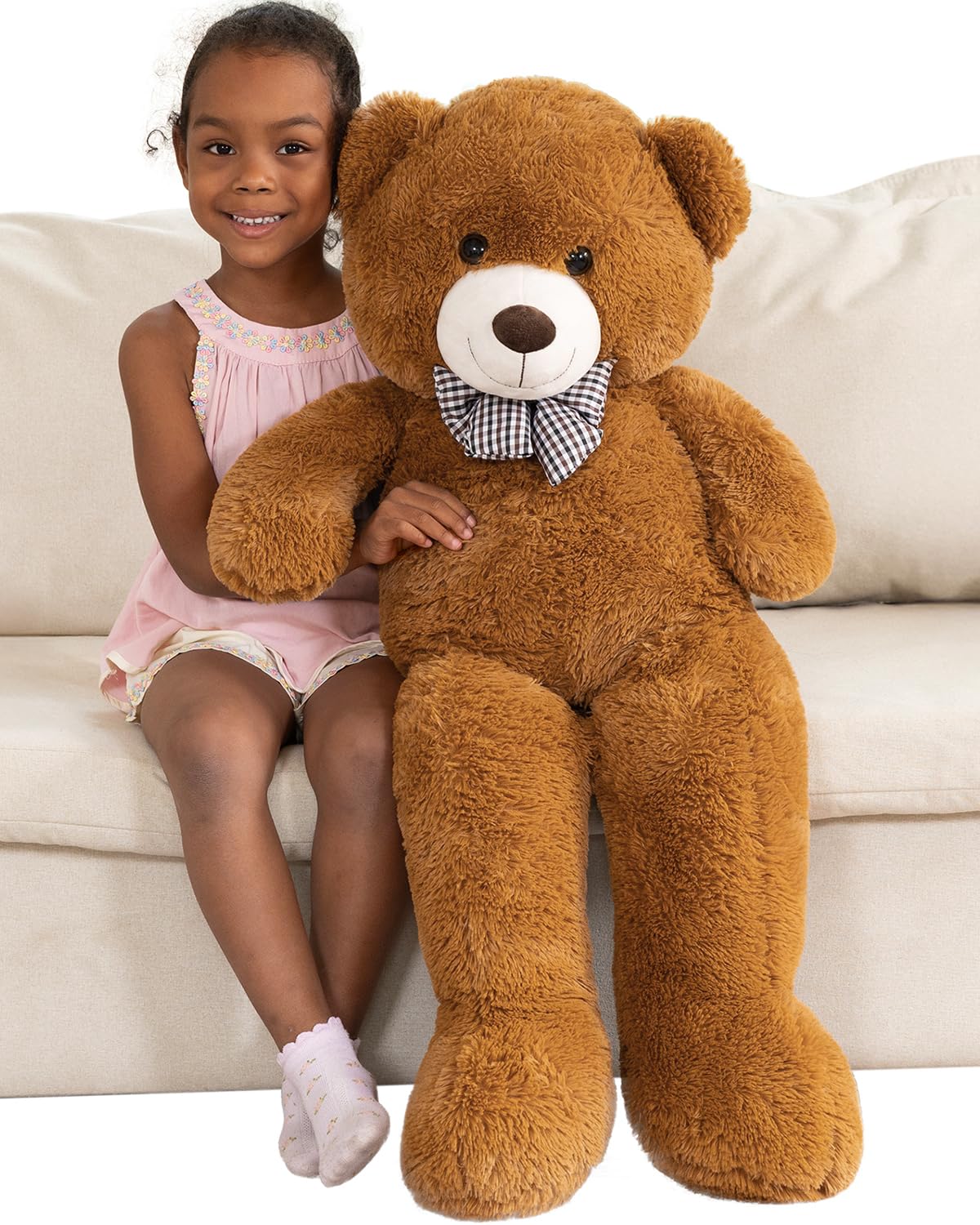 MaoGoLan 39-inch teddy as room decor centerpiece for warmth.
