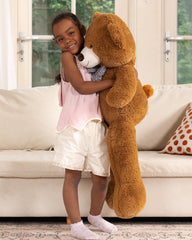 MaoGoLan giant teddy for Valentine's Day gift idea and cuddle.