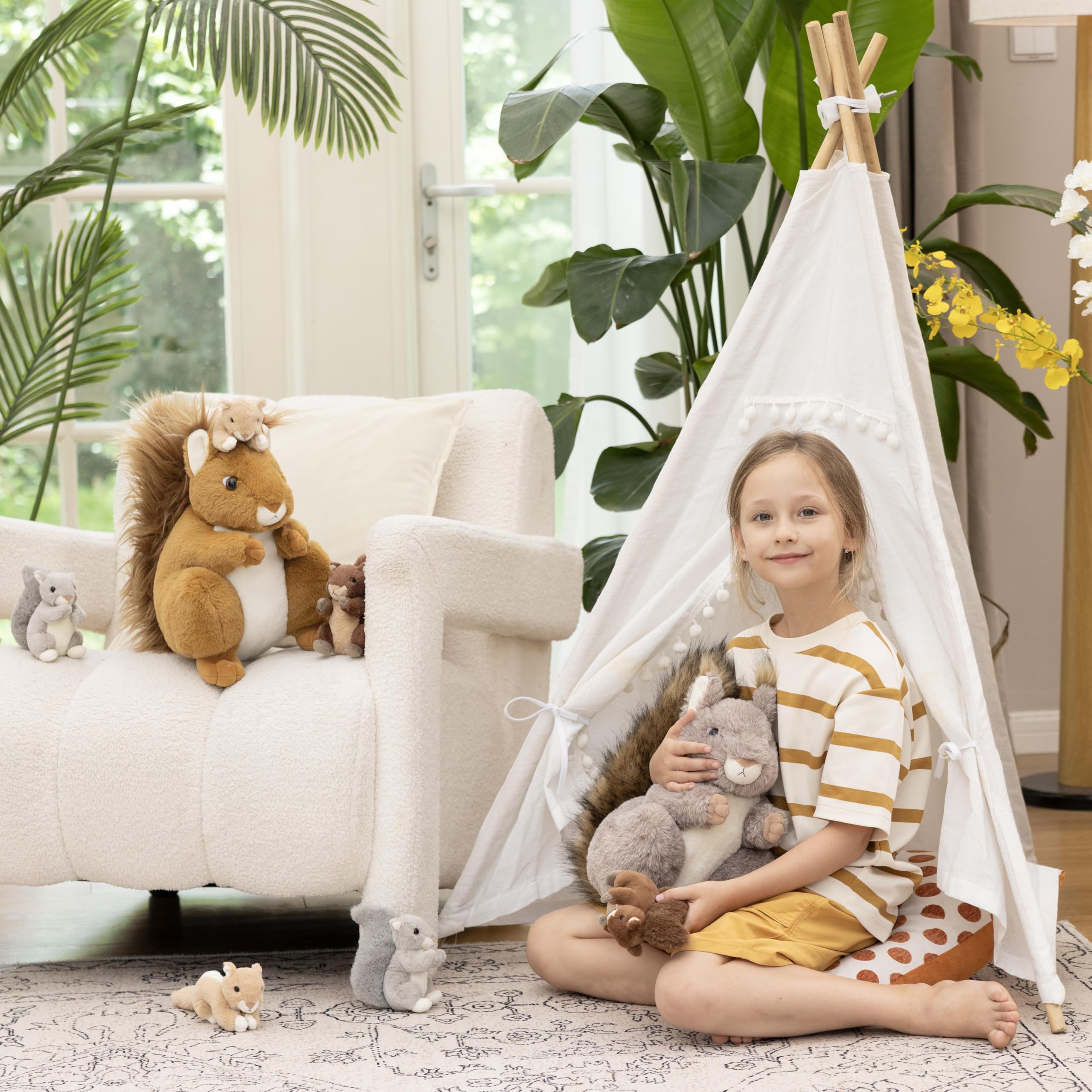 MaoGoLan three baby squirrels plush set inspires nurturing play and adventures.