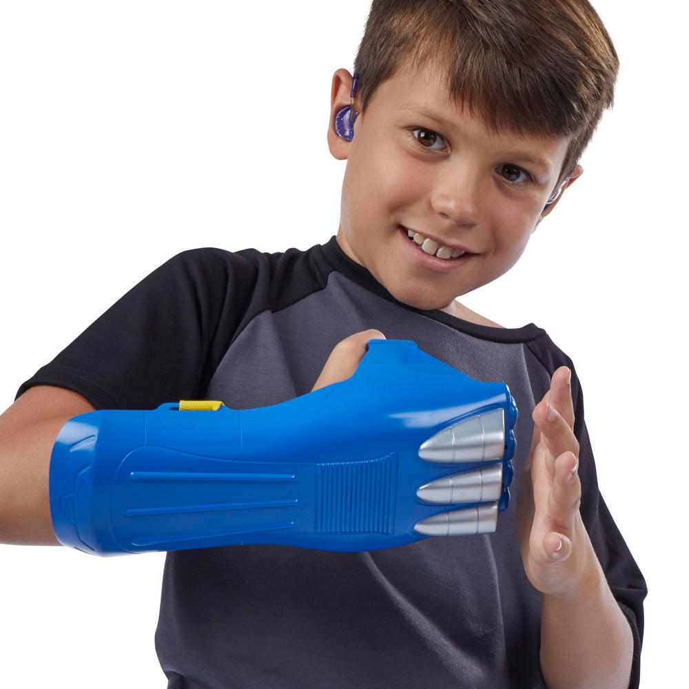 Marvel Wolverine Slash Action Claw perfect for Halloween and themed party outfits.