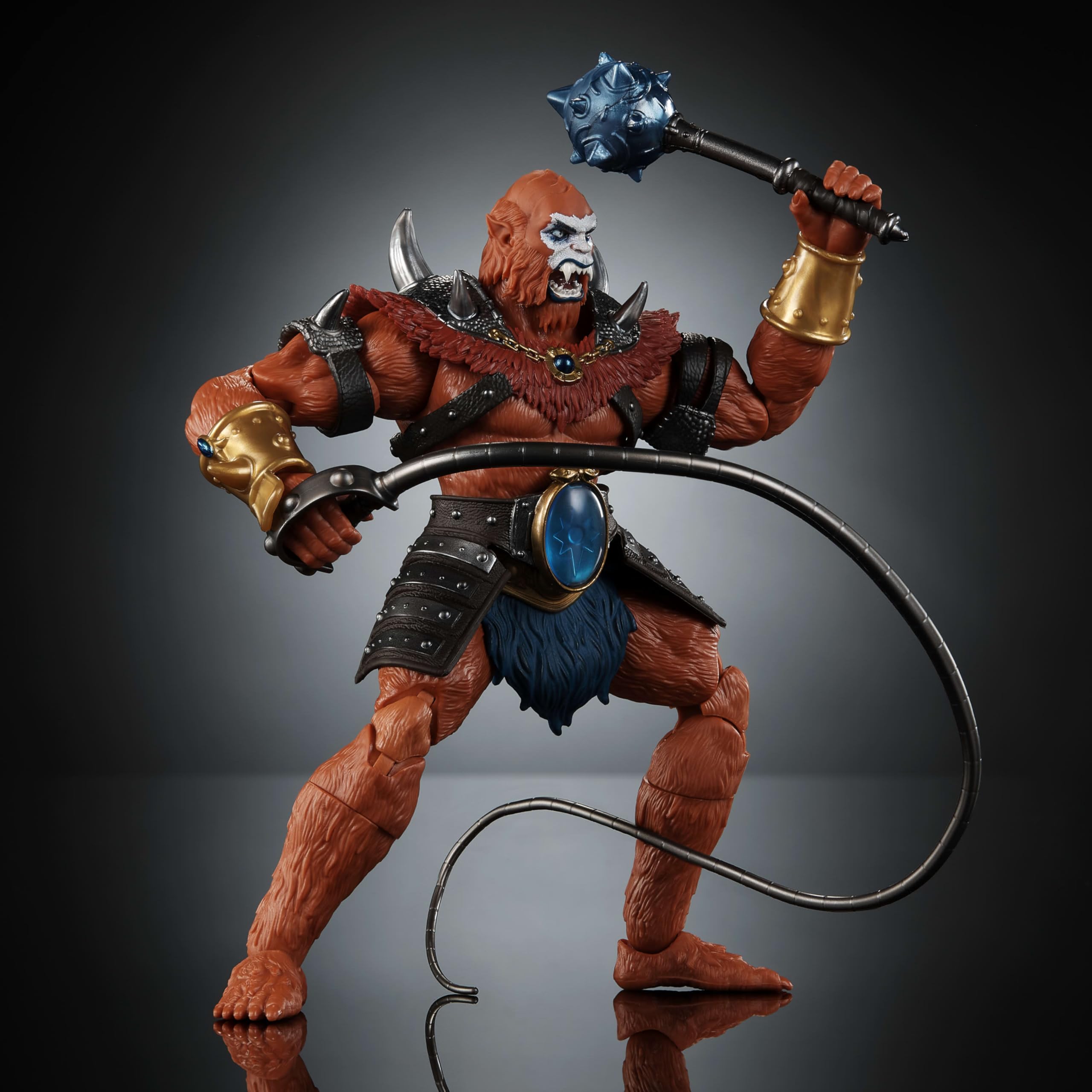 Hinged jaw feature captures fierce expressions for action poses.