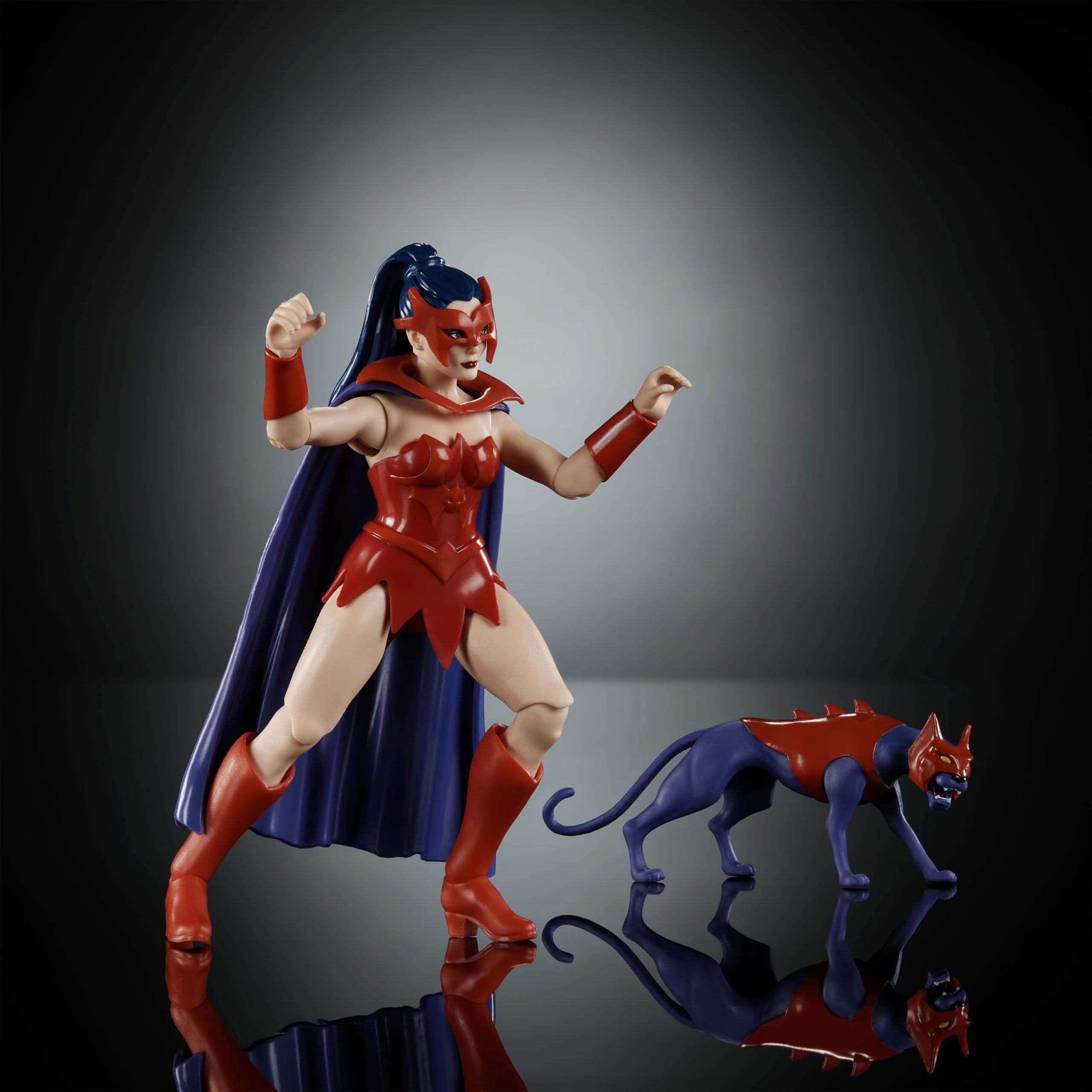 Cat form accessory enhances Catra storytelling within the Origins line.