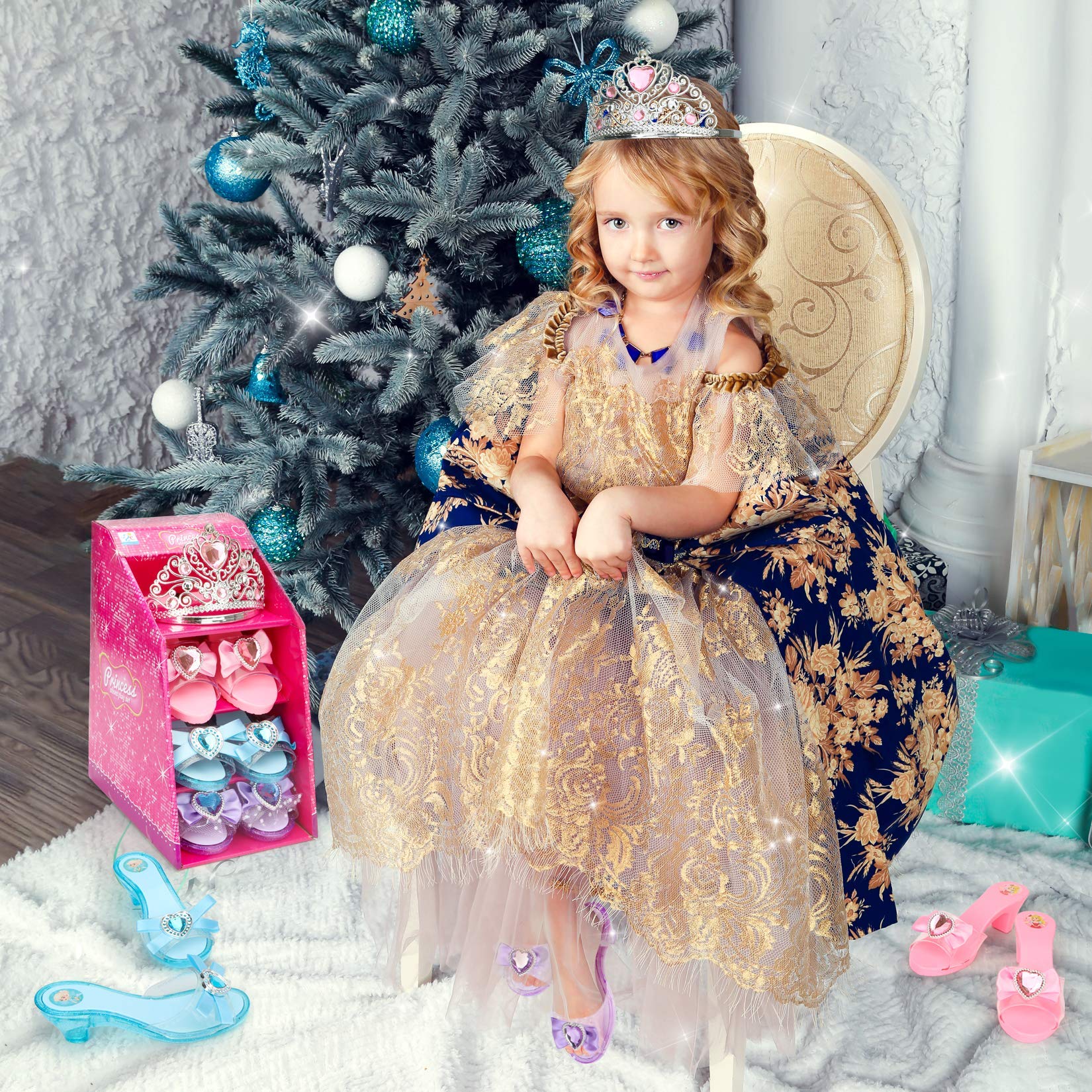 Mastom sturdy storage box keeps dress-up items neatly organized after play.
