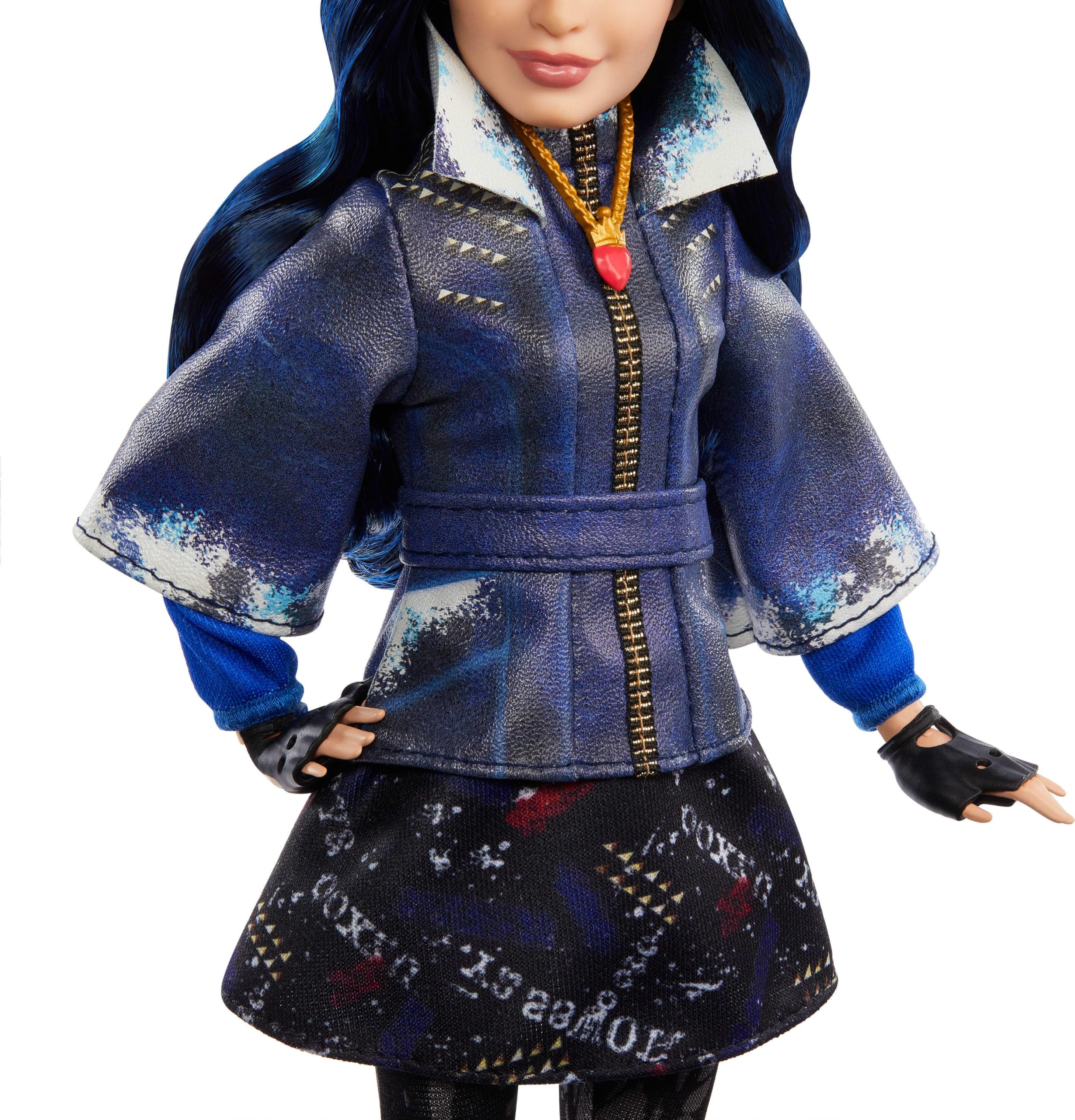 Mattel Descendants Evie bendable joints, poseable for dynamic scene recreations.