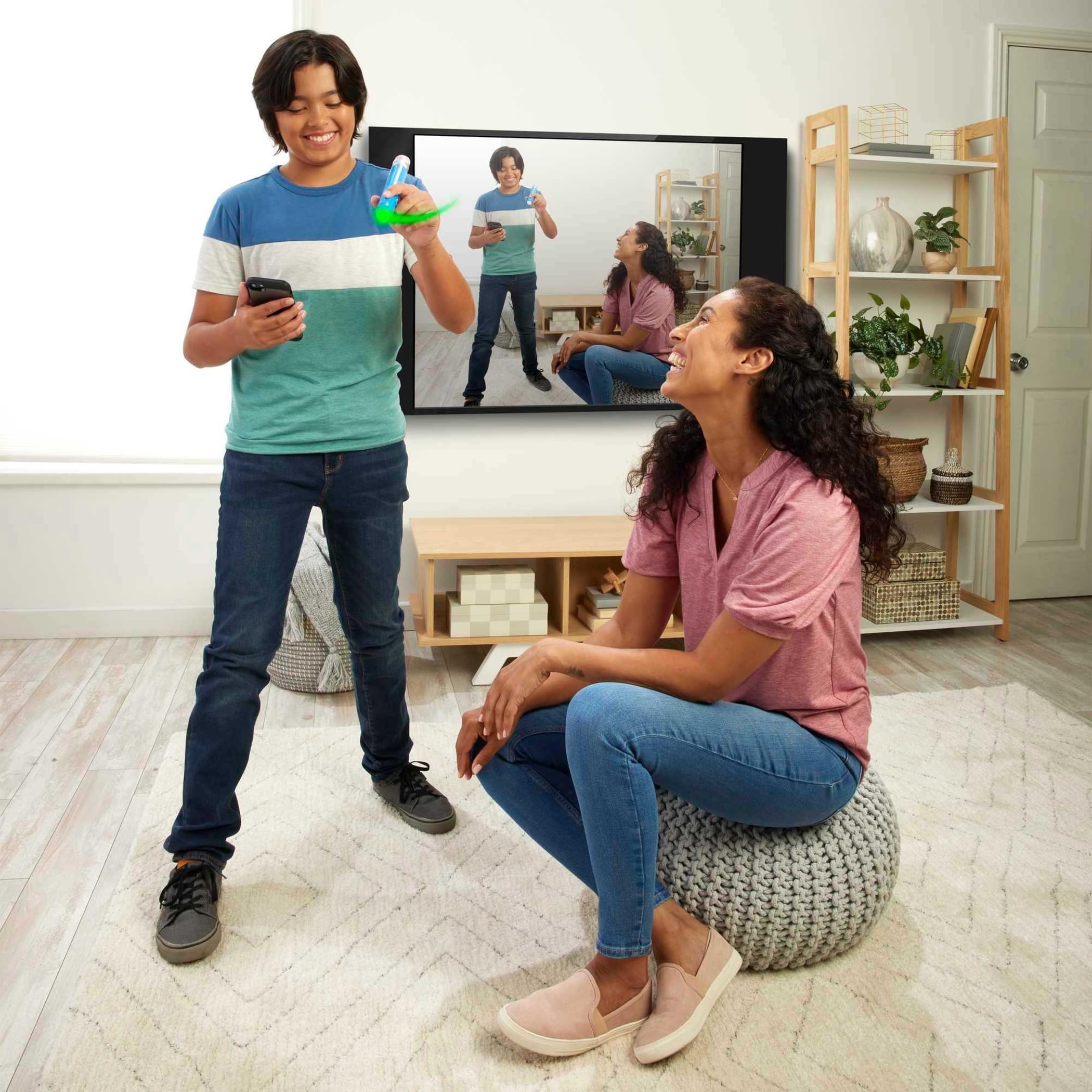 Mattel Games Pictionary Air 2 TV cast feature brings clues to the whole room