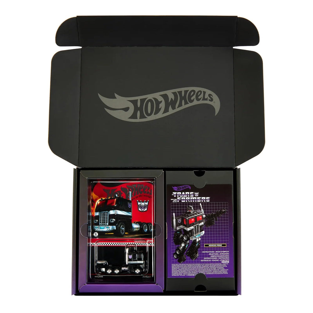 Mattel Hot Wheels Nemesis Prime with attachable hands for dynamic poseability.