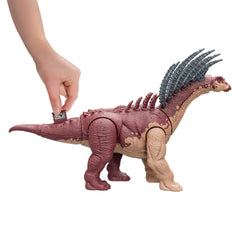 Mattel Jurassic World Bajadasaurus evolved spikes extend for an intensified battle look.
