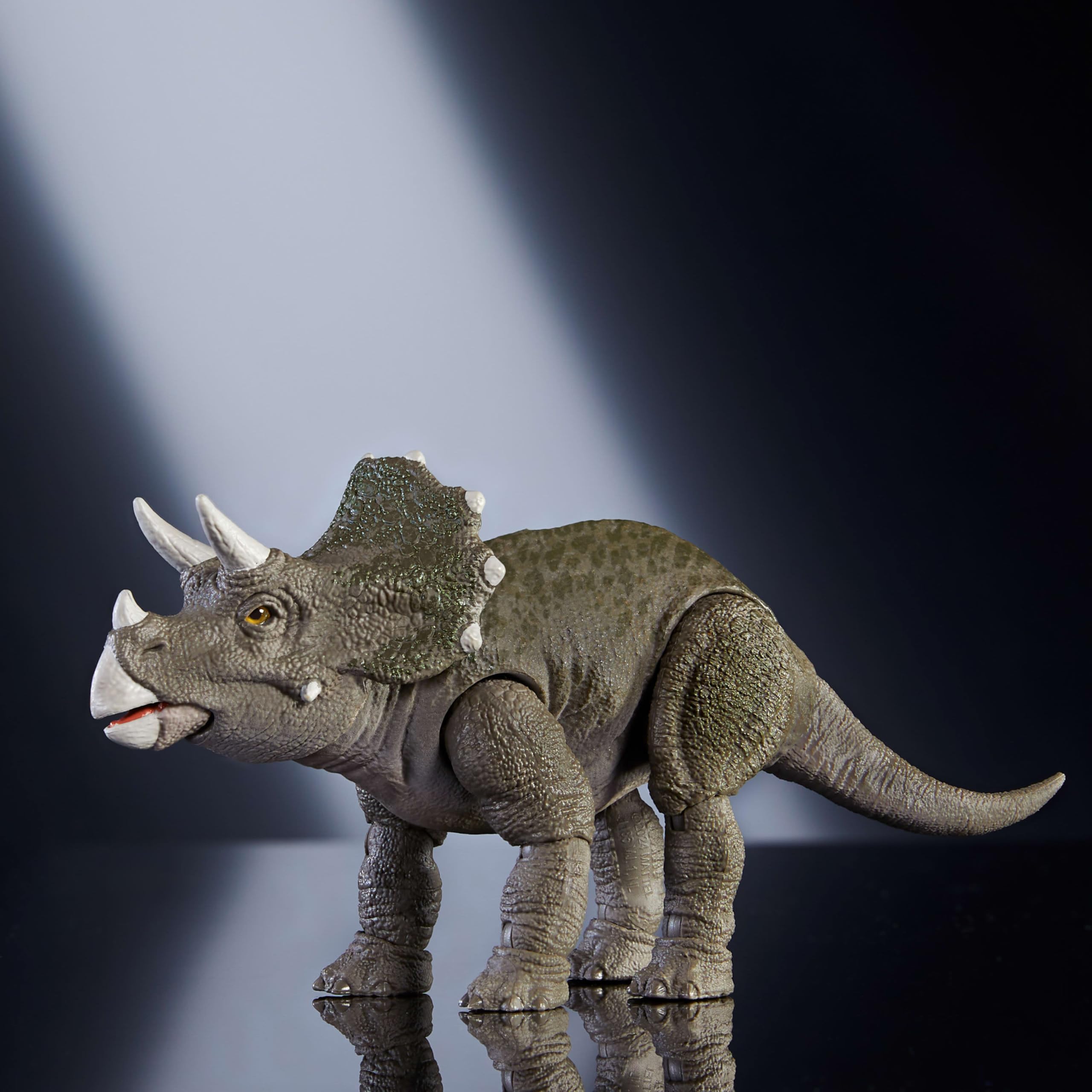 Mattel Jurassic World Hammond Triceratops with detailed textures for immersive play.