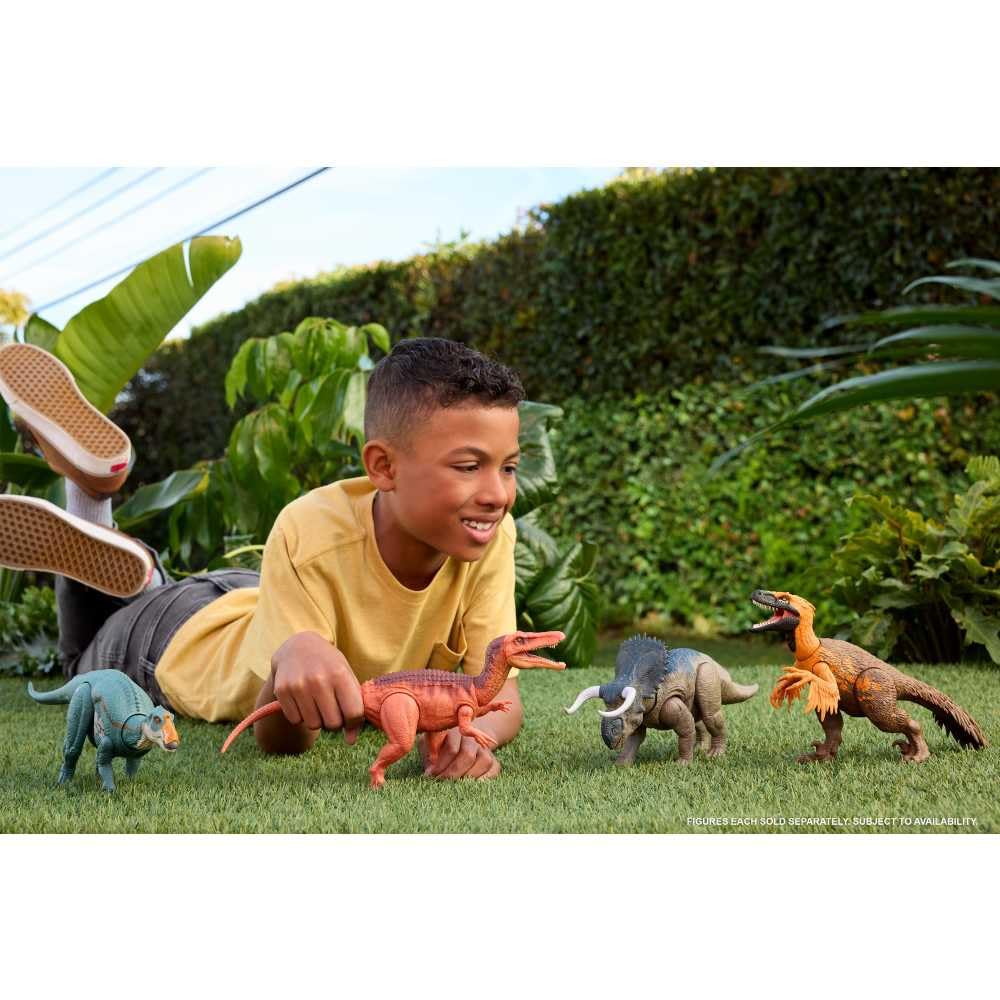 Mattel Nasutoceratops roaring action enhances dramatic dinosaur role-play experiences.
