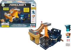 Mattel Minecraft Mini Mode Rise of the Warden: Steve in minecart for action-packed play.