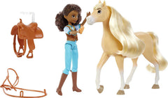 Carrot treats for gentle pretend feeding with Spirit Untamed