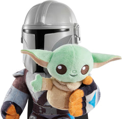 Mattel Star Wars Clan of Two Grogu detaches from Mandalorian for flexible play.