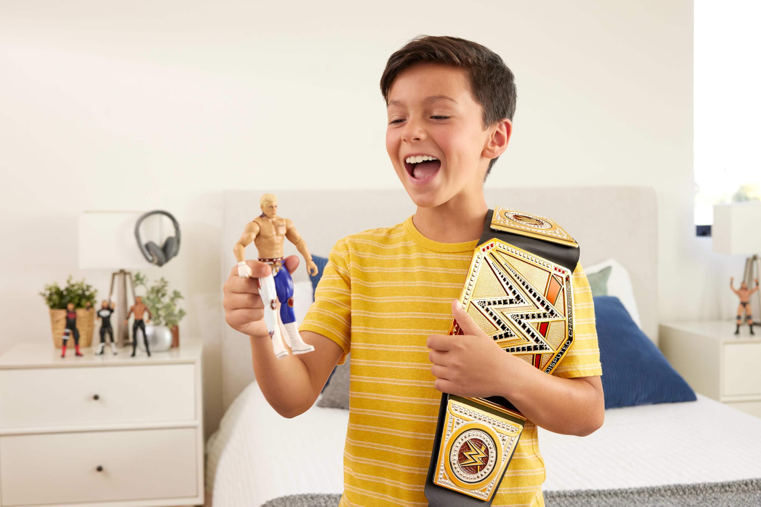 Mattel WWE belt wearable on a child, comfortable and easy to wear.