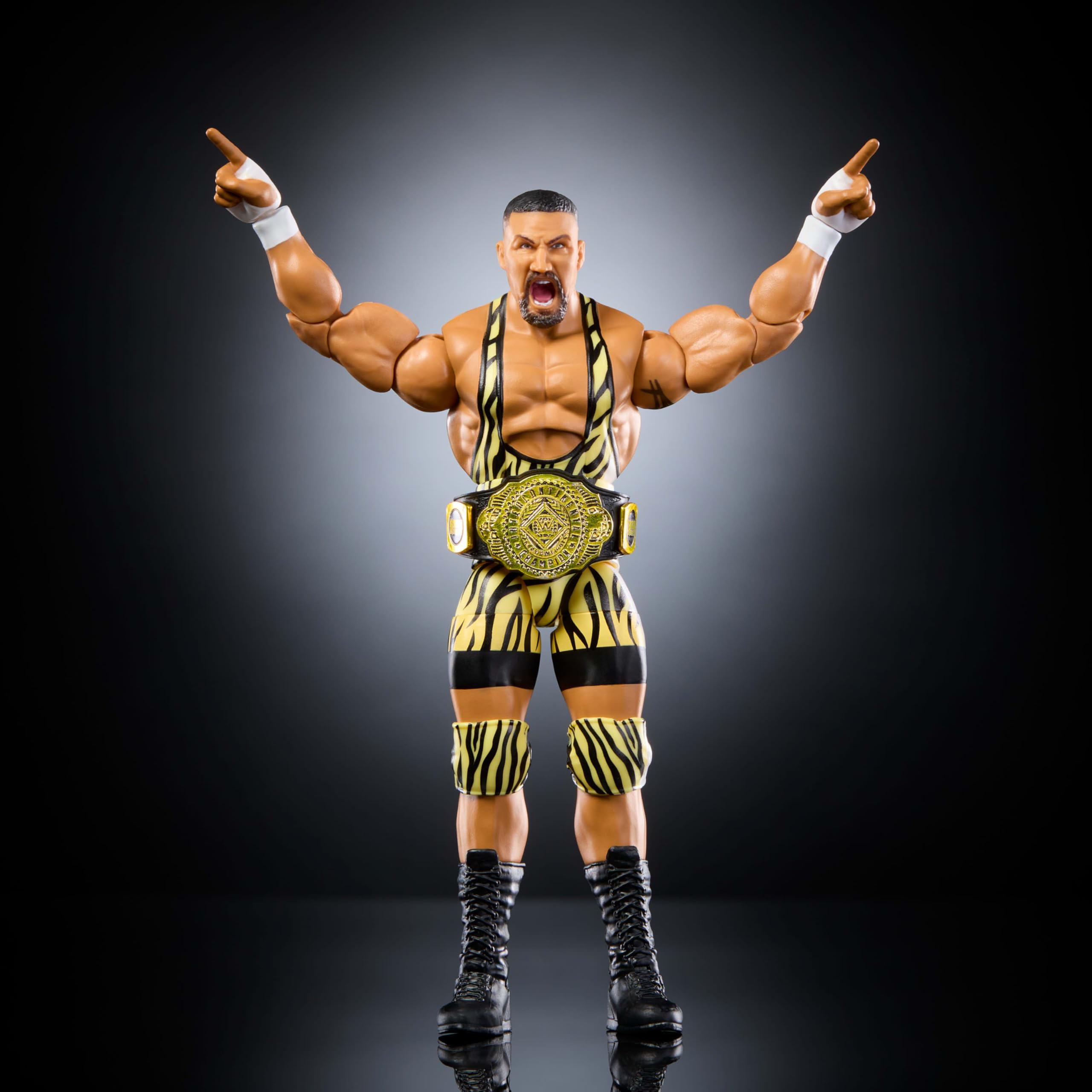 Mattel WWE Elite Bron Breaker swappable hands enable versatile battles and poses.