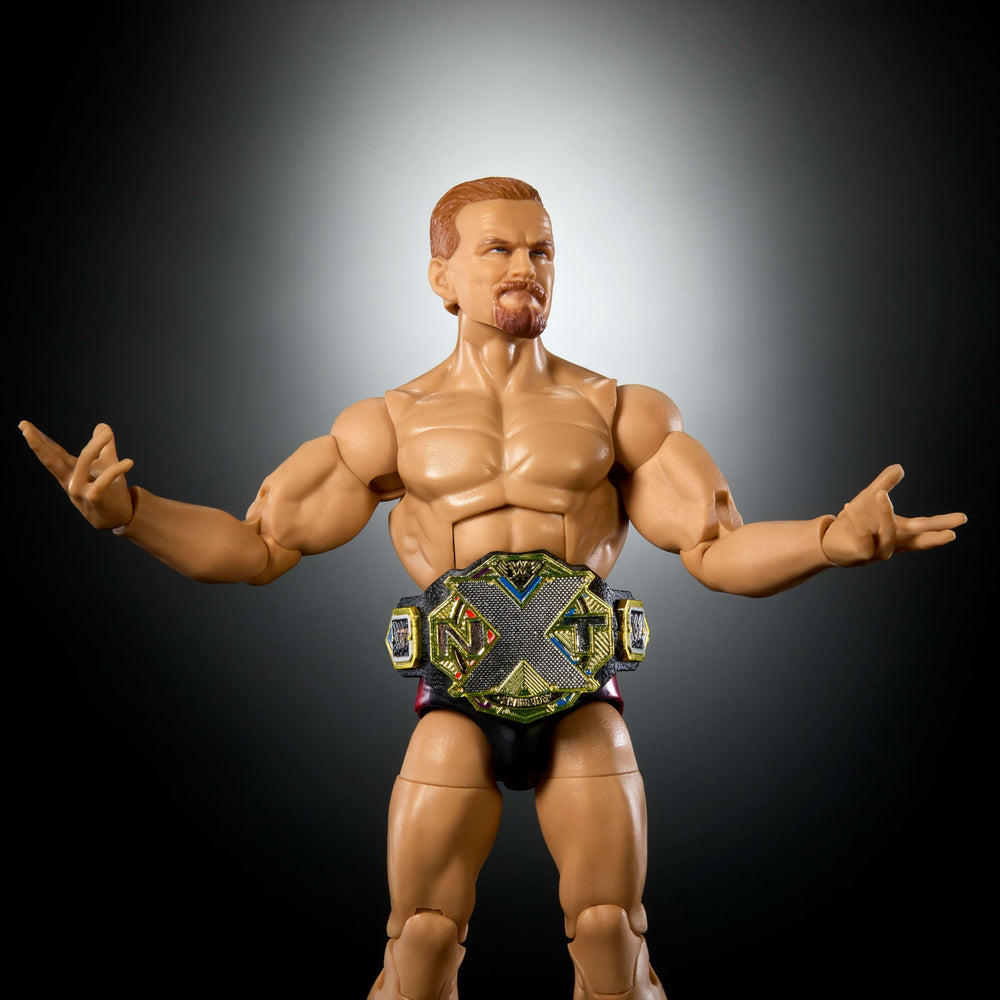 Interchangeable hands on the Mattel Ilja Dragunov figure enable varied gestures