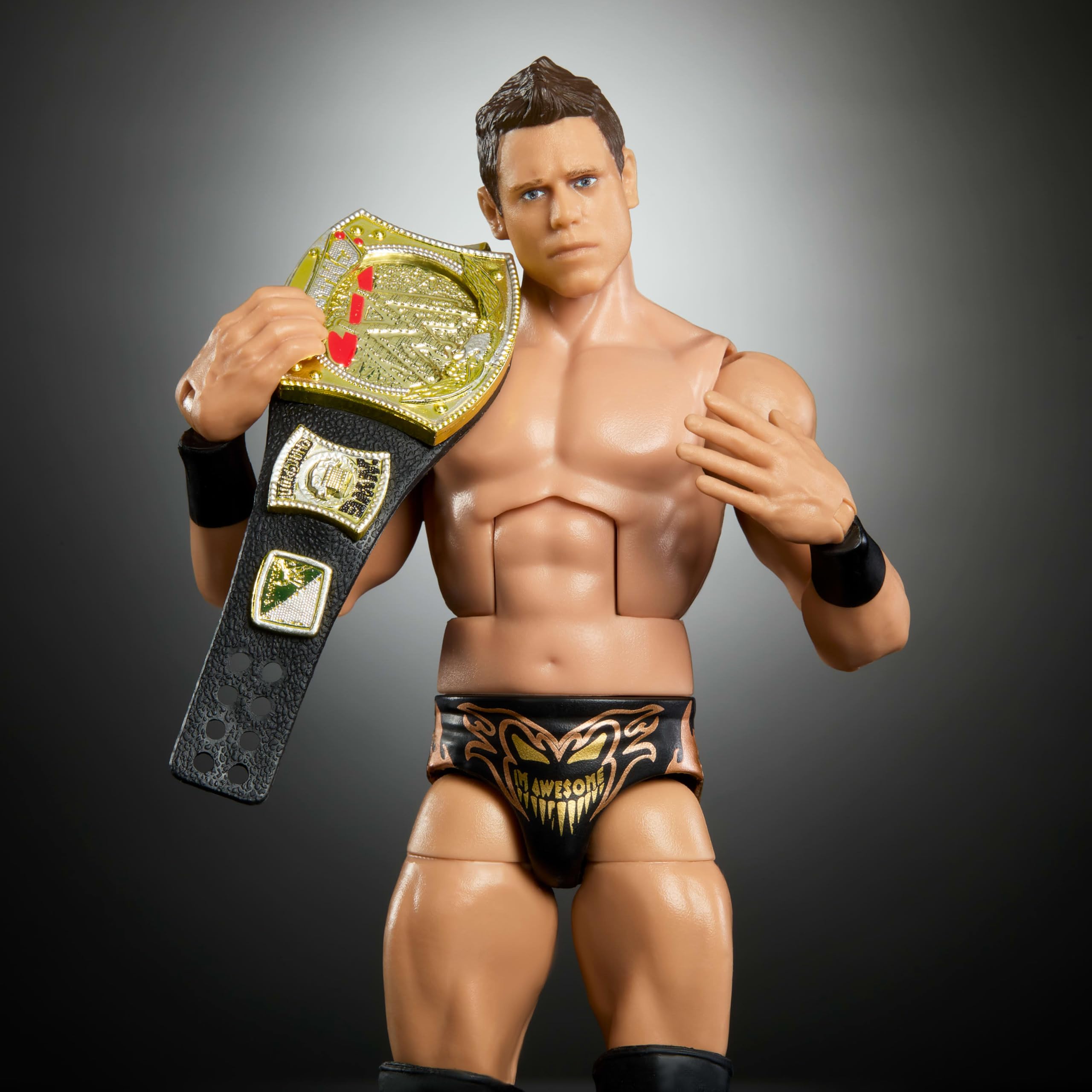 Mattel WWE Elite The Miz swappable hands for varied action scenes.