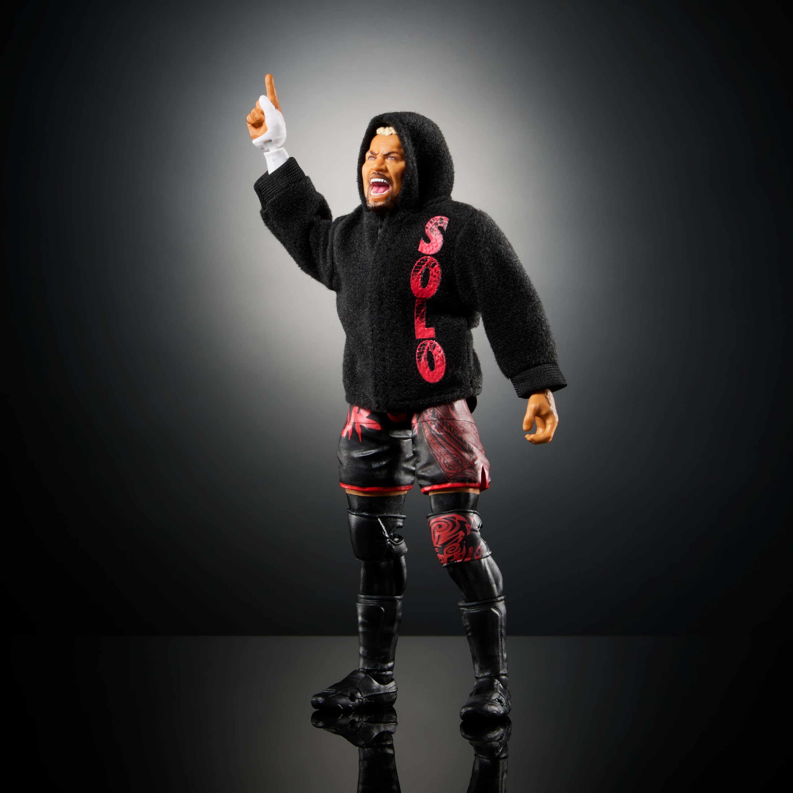 Mattel WWE Ultimate Edition Solo Sikoa swappable hands enable varied action poses.