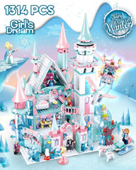 Mavo Brix Castle Girl Set carriage enables elegant princess play
