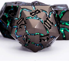 Maywin DND crack stripe dice box provides secure transport and display.