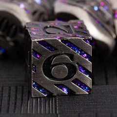 Maywin DND dice metal stripe detail shows precise engraving.