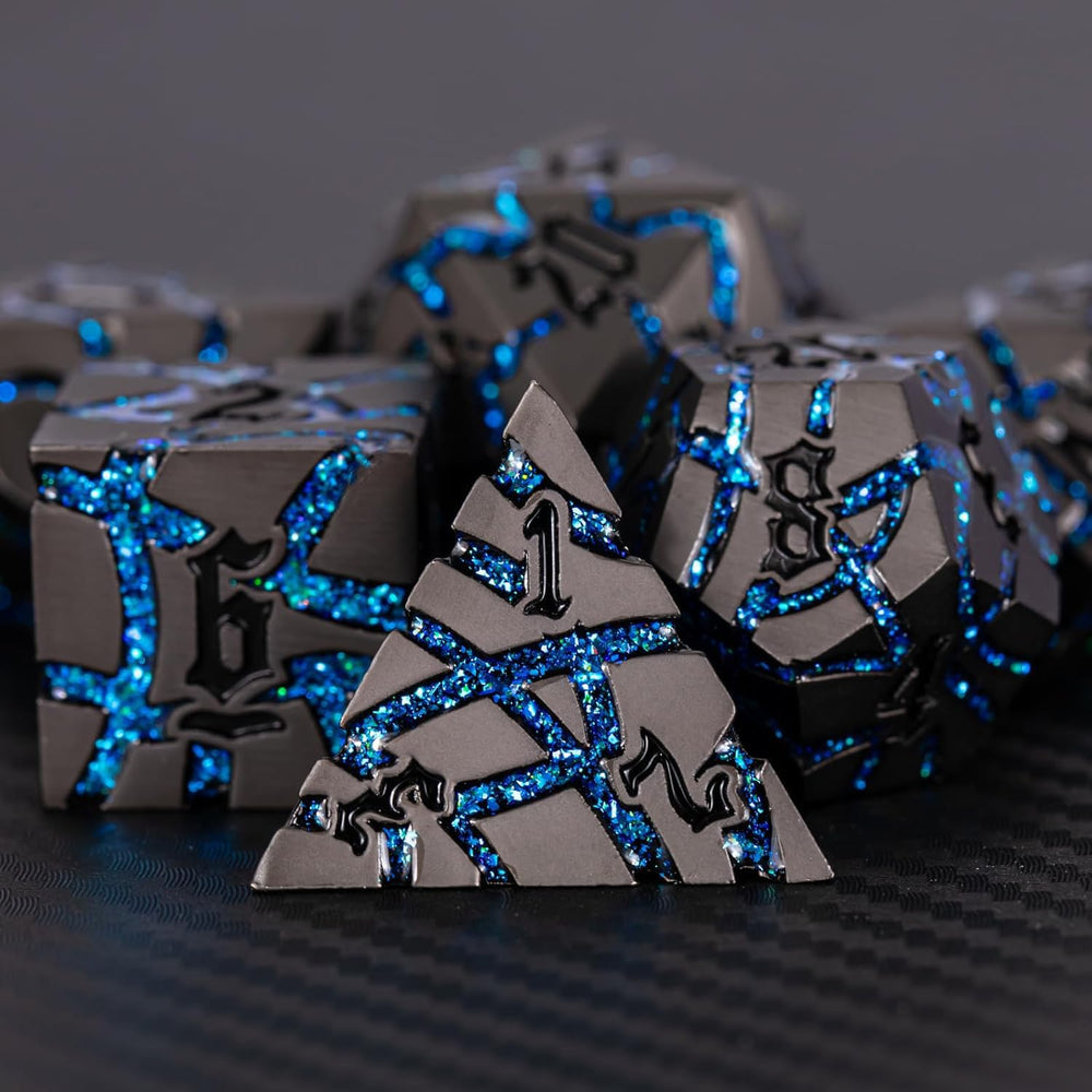 Maywin metal dice set in a foam-insert box, ready for safe transport