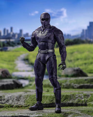 Ultraman with six interchangeable hands enables dynamic posing options