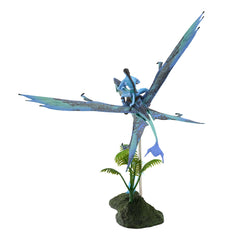 McFarlane Toys Avatar bioluminescent effect glowing under black light.