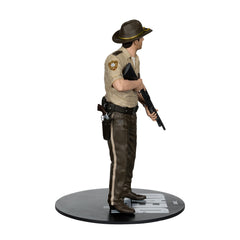 Includes accessories for display with Rick Grimes figure
