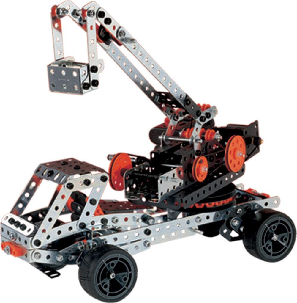 MECCANO helicopter model demonstrates rotor-driven mechanics for imaginative play.
