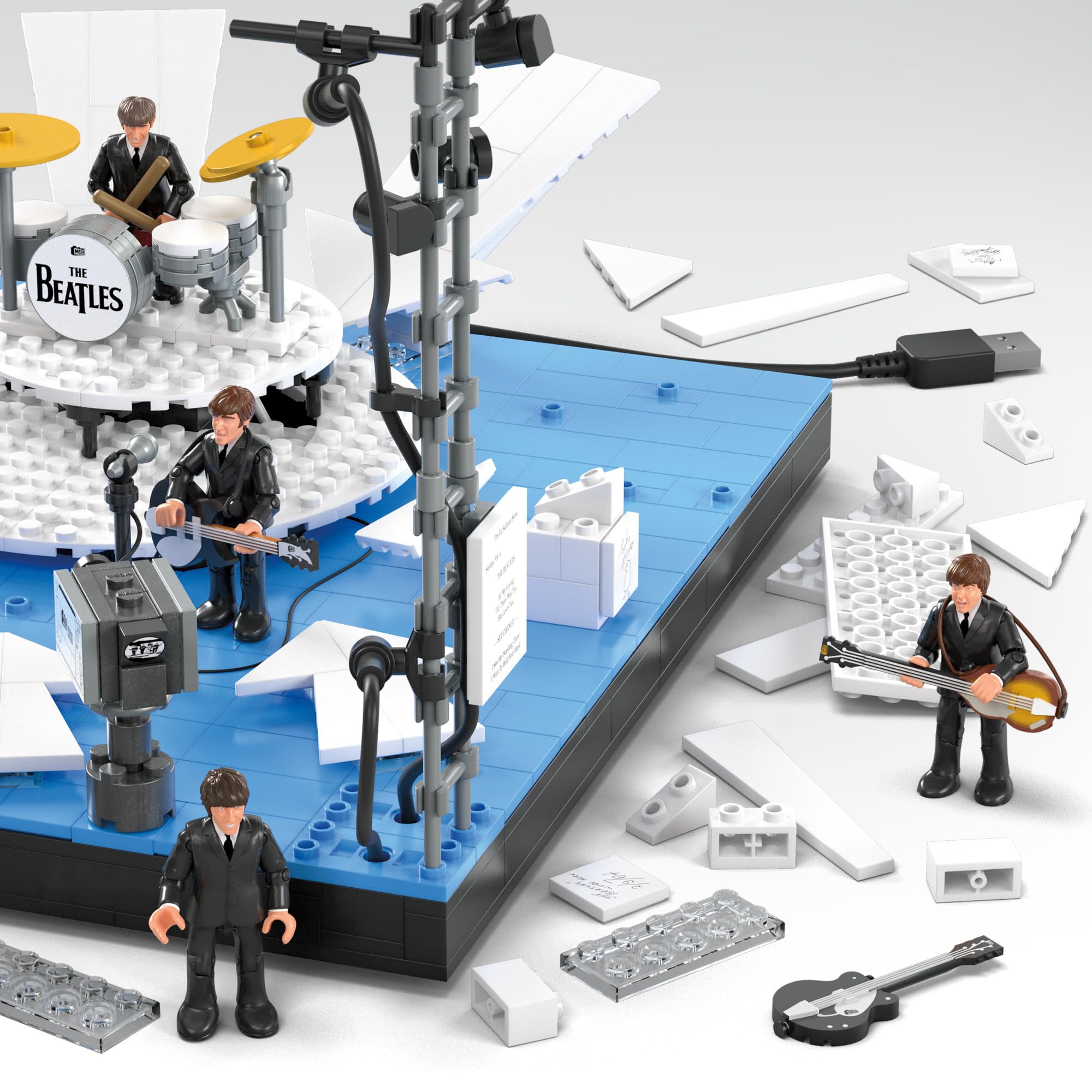 LED three-settings on Arrows stage create immersive lighting for showcases.