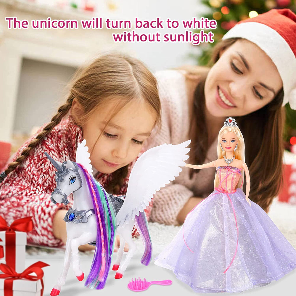 MEGAFUN detachable saddle for versatile, swap-ready play between unicorn and horse.