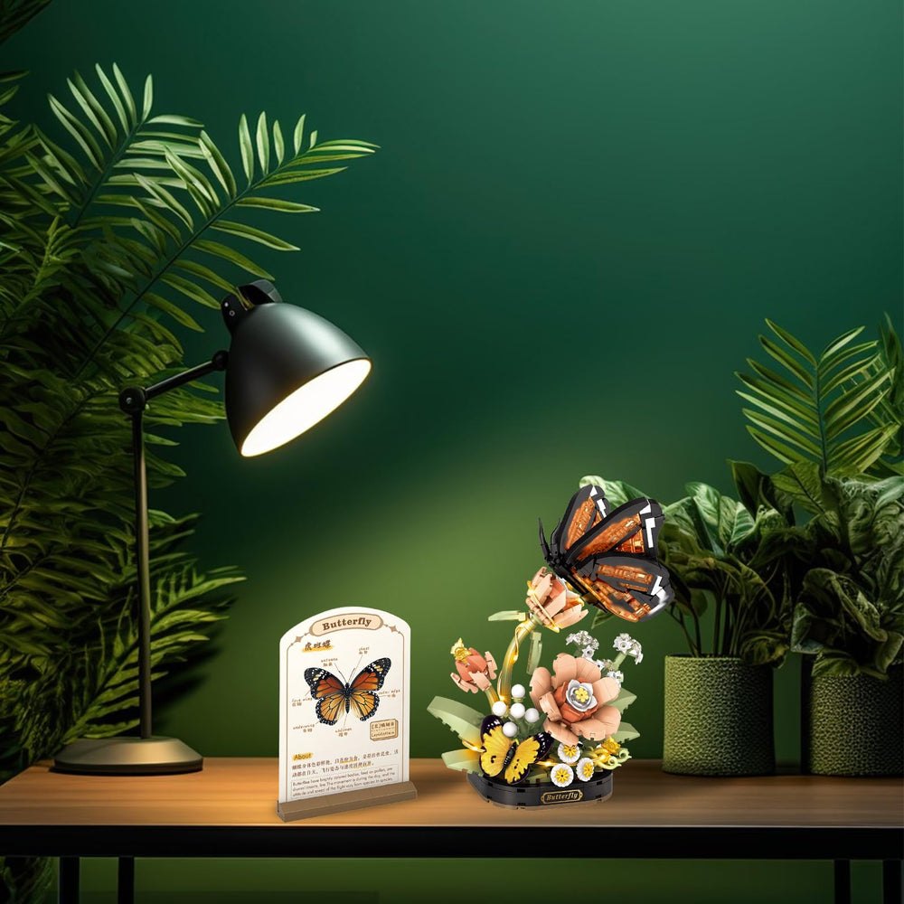 MEIEST science card included: quick insect facts to spark curiosity.